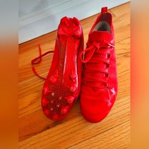 Sz 8 Under Armour Cleats